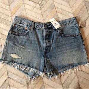 NEW Levi’s Cutoff Denim Shorts - 31